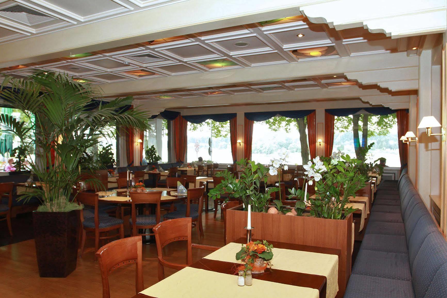 Hotel Rheinterrasse Benrath Düsseldorf Eksteriør bilde